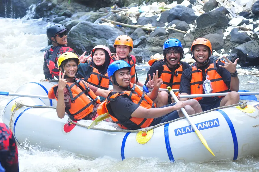 Rafting di Puncak